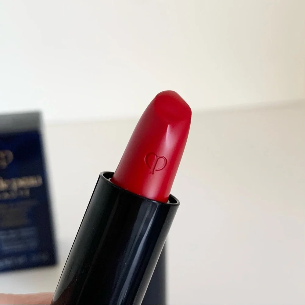 Cle de peau cashmere lipstick in red legend rouge a levres